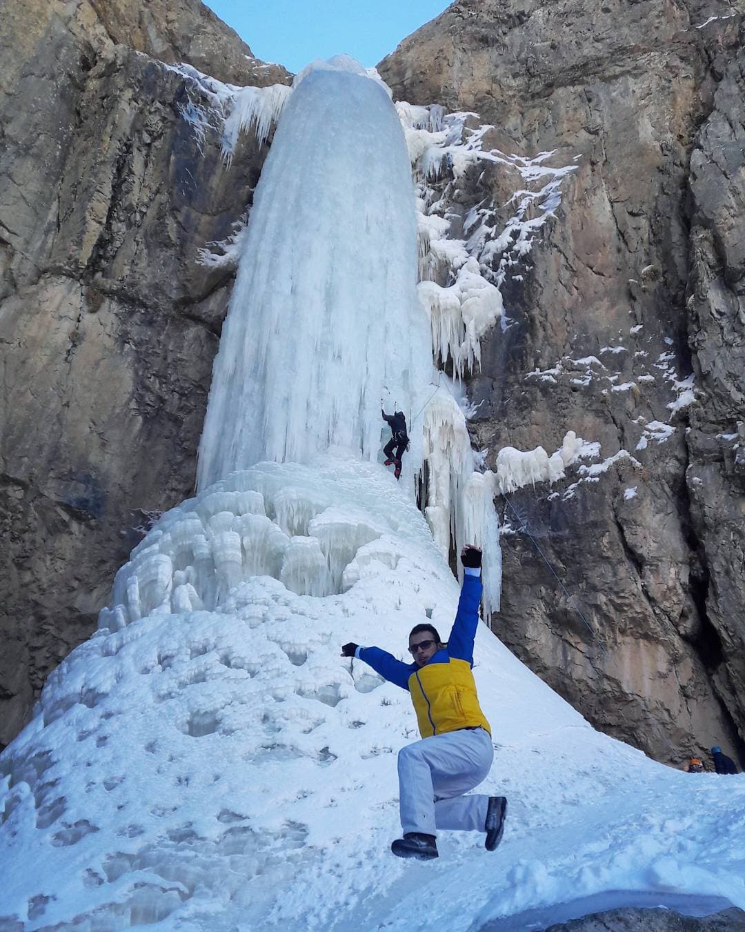 When Waterfall Freezes When Waterfall Freezes