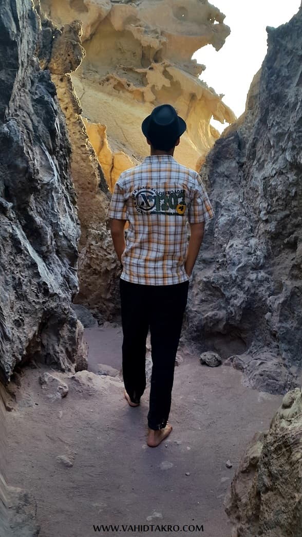 Hormuz Island: Rainbow Island Hormuz Island: Rainbow Island